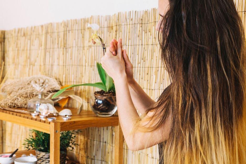 Natural Hair Growth Remedies Celebrities Swear By—And You Can Try at Home